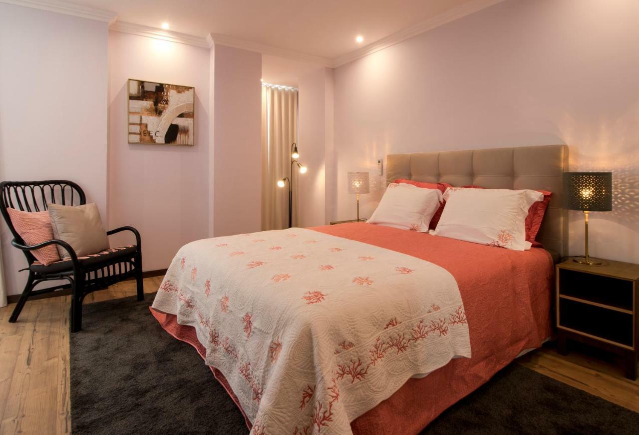 Apartamentos Rosa Do Bairro Alto Lisbon Bagian luar foto