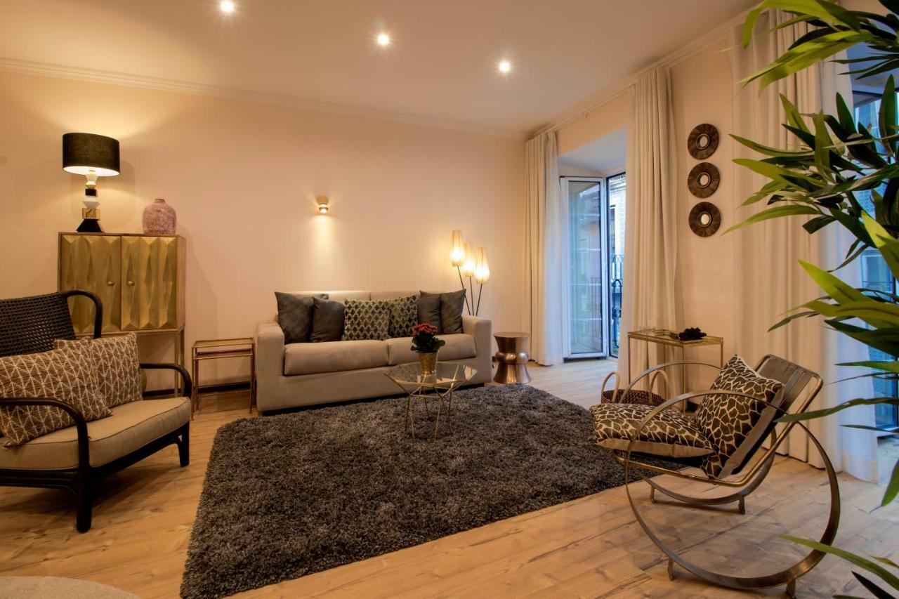 Apartamentos Rosa Do Bairro Alto Lisbon Bagian luar foto