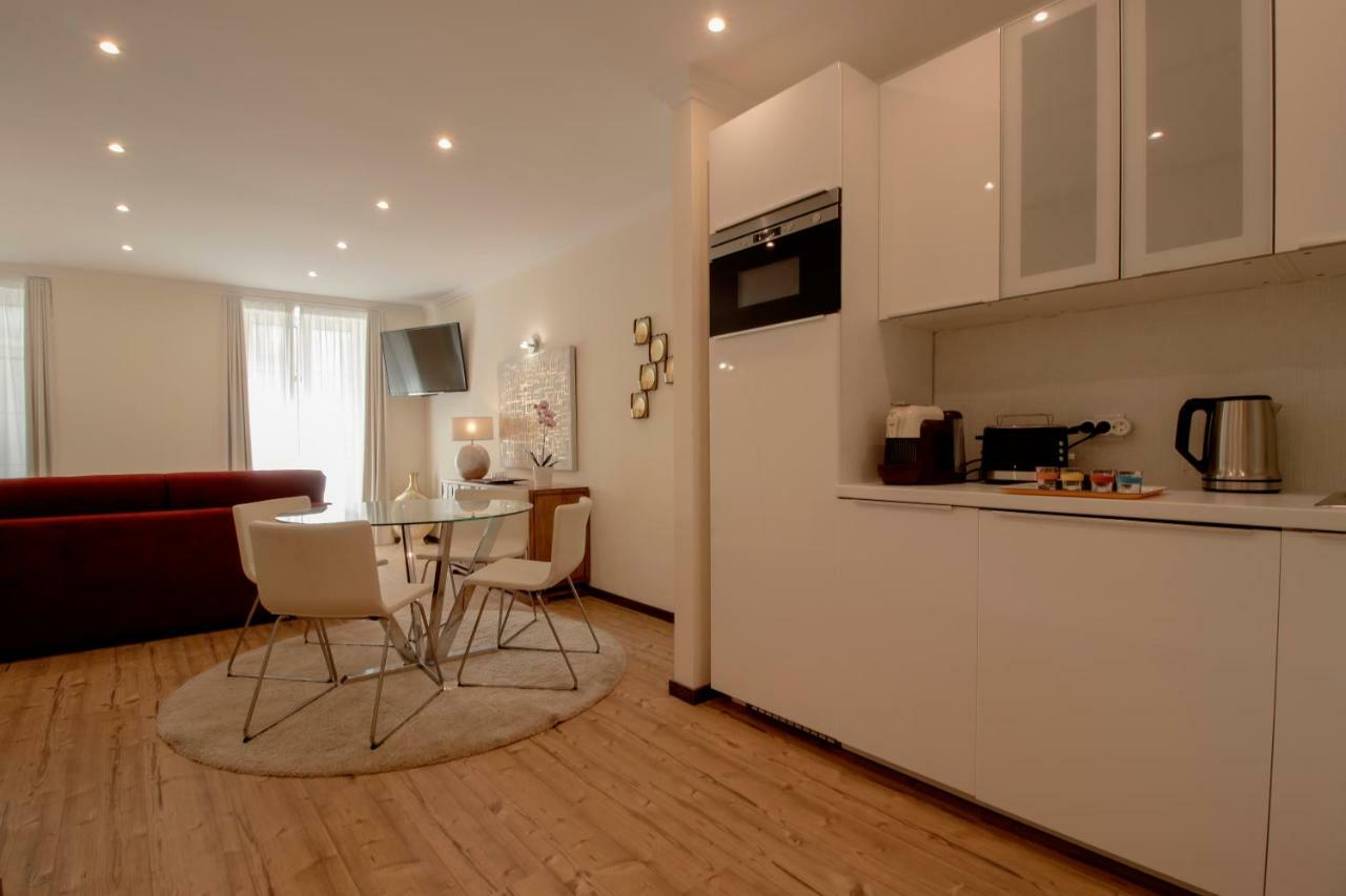 Apartamentos Rosa Do Bairro Alto Lisbon Bagian luar foto